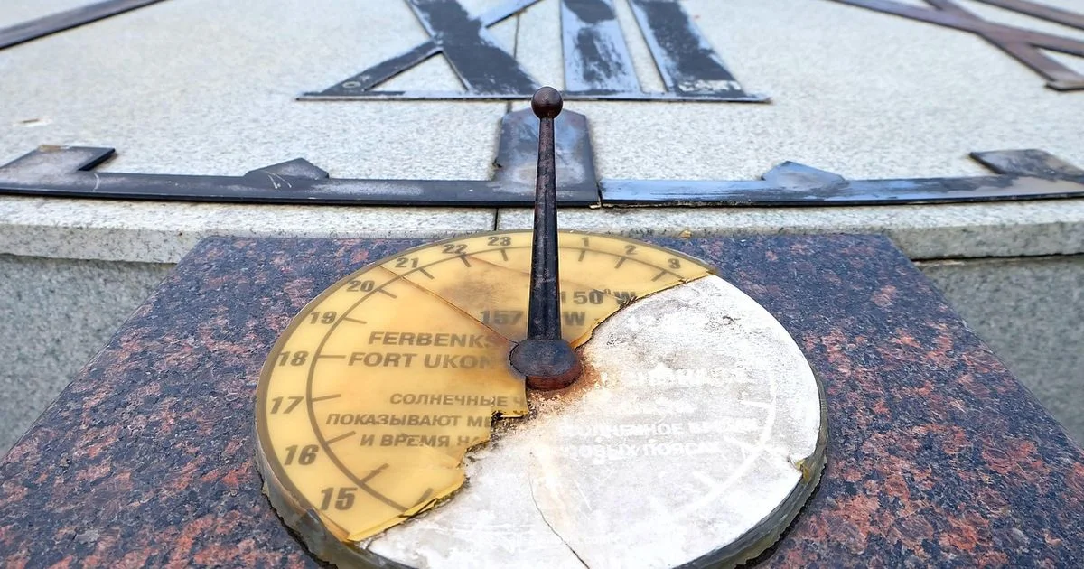 Time Symbol on iPhone - All Symbols